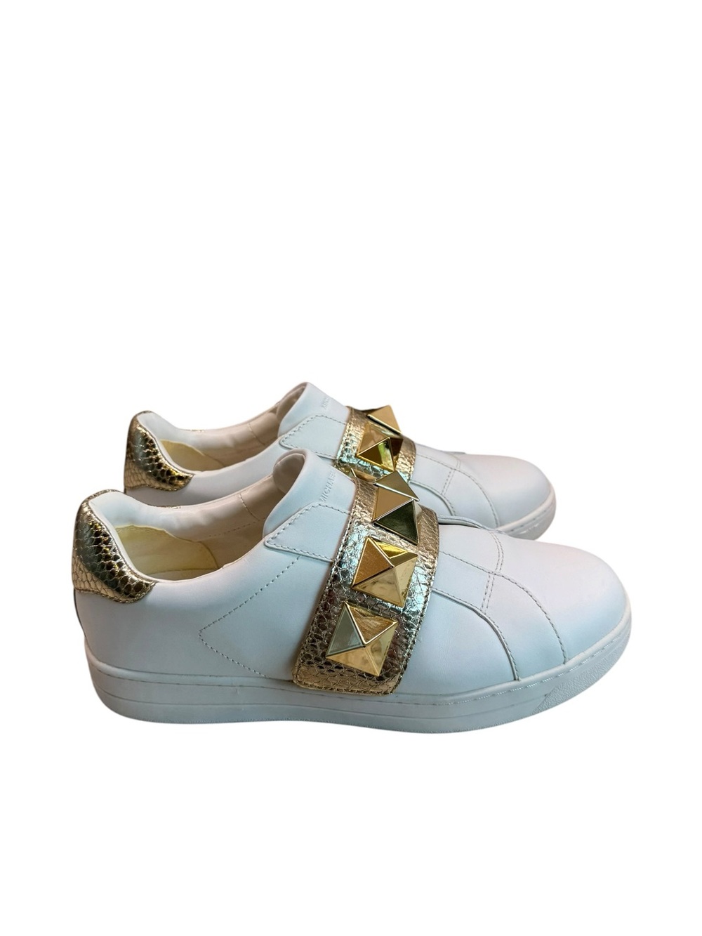 Authentic MICHAEL KORS KENNA White/Gold Leather Pyramid Studs Sneaker 9 M W/Box